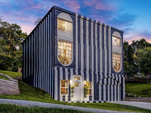 ST. CHARLES SHIPPING CONTAINER HOME