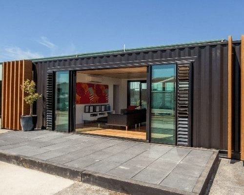 NEW ZEALAND WEEKEND CONTAINER HOME