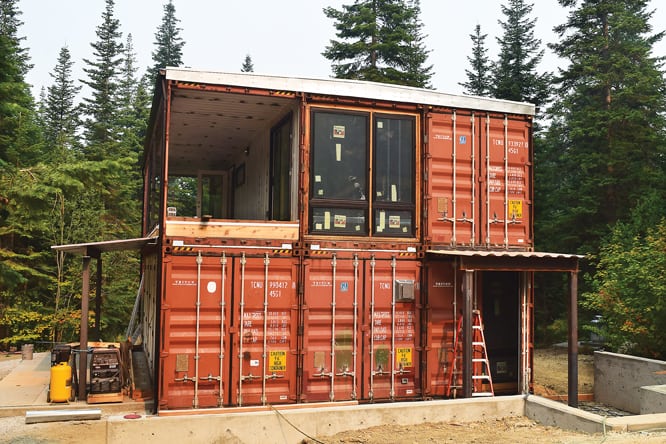 CASCADIA CONTAINER RESIDENCE