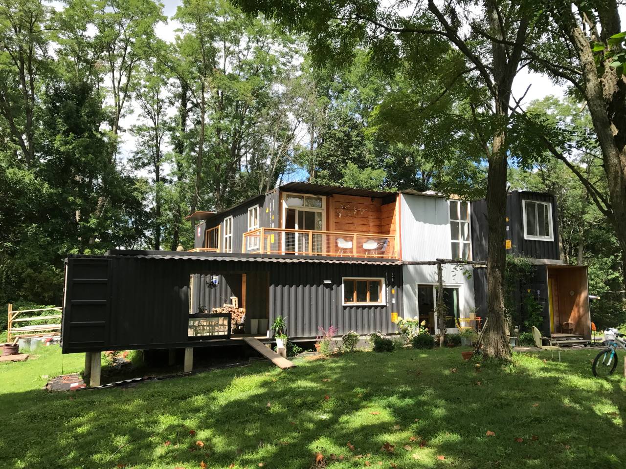 THE CORNILLON SHIPPING CONTAINER HOUSE