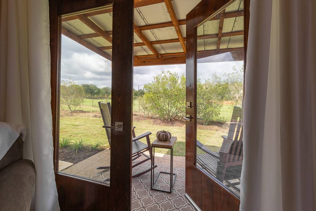 BEN’S DAIRY BARN cabin