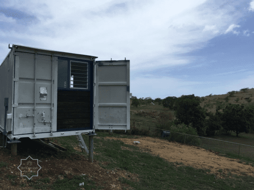 NIEVES TINY CONTAINER HOME